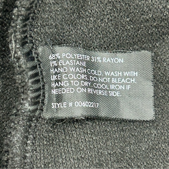 CLUB MONACO Black Cropped Sleeve Blouse with Pockets in Women's Size Small - Picture 6 of 6